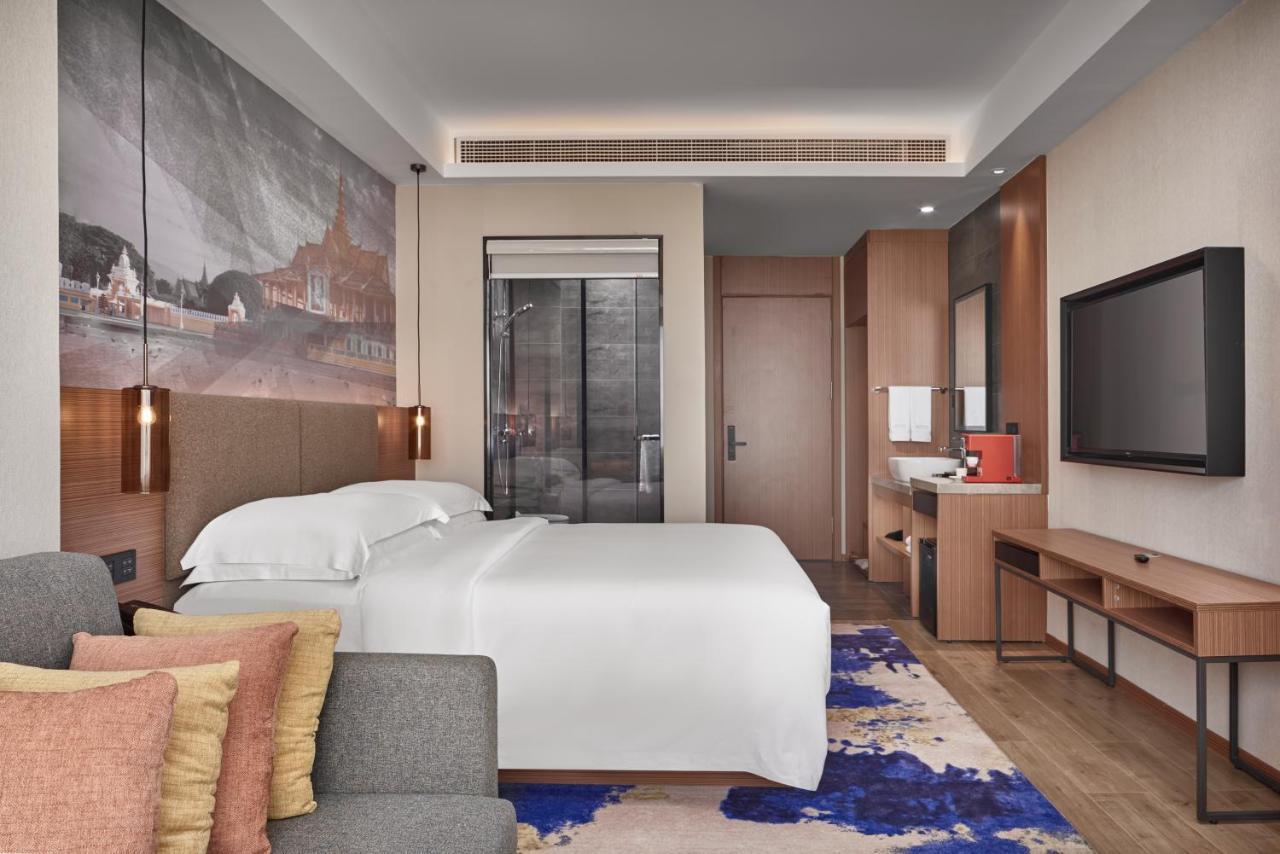 Hotel Aurea Phnom Penh